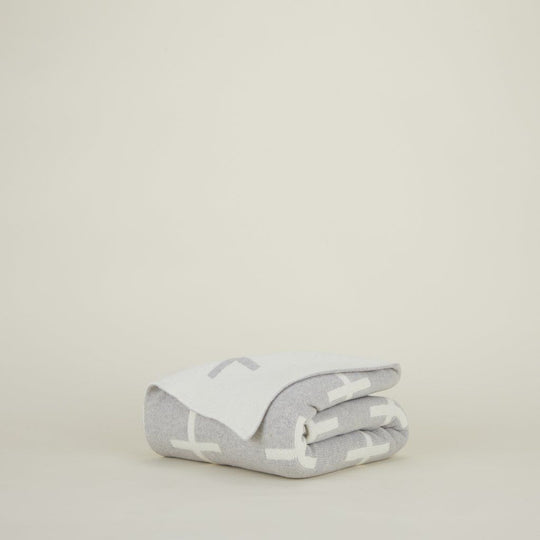 Knit Cross Throw - Light Grey/Ivory